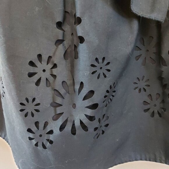 Rhapsody black mini halter dress with lazer cut out lace detail - Picture 4 of 7